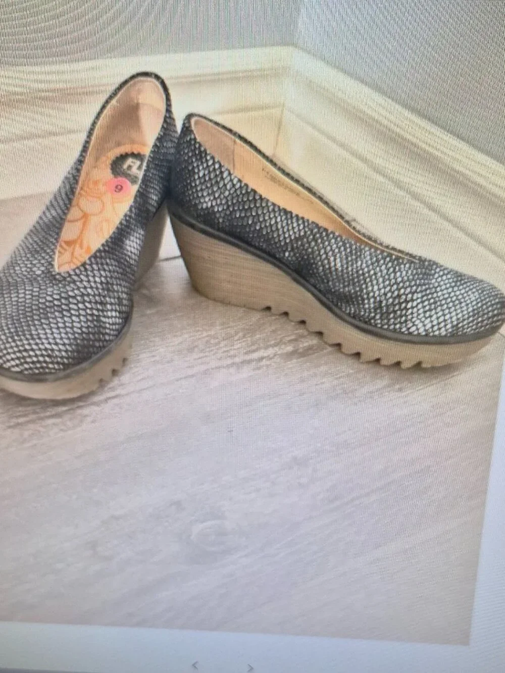 FLY LONDON Yaz Wedge Ballet Shoe Metallic Snake Print Leather - Size 9 - Picture 6 of 7